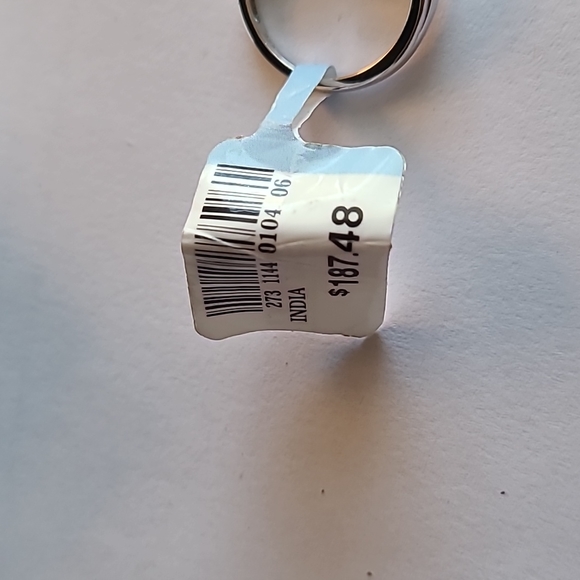 FINE JEWELRY BEAUTIFUL STERLING SILVER DIAMOND ACCENT RING SIZE 7 - Picture 6 of 10